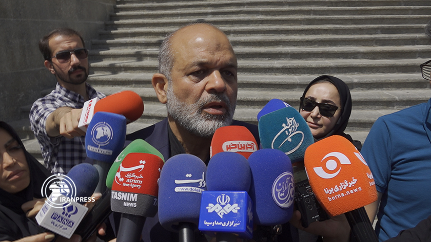 Iranpress: وزیر کشور: هیچ نگرانی درباره امنیت انتخابات ریاست جمهوری وجود ندارد
