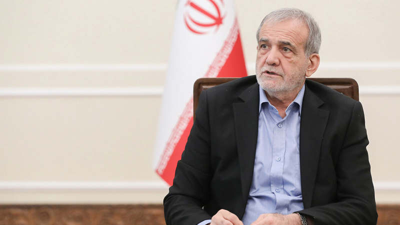 Iranpress:  ارزیابی پزشکیان از فعالیت یک ماهه دولت چهاردهم در نخستین گفت‌وگوی تلویزیونی با مردم