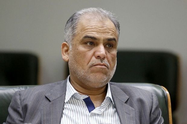 Iranpress: رحمت‌الله اکرمی سرپرست وزارت اقتصاد شد