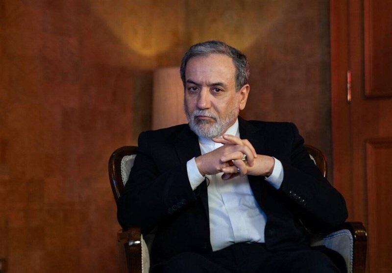 Iranpress: عراقچی: تعویق مذاکرات تصمیم ایران، عمان و آمریکا بود