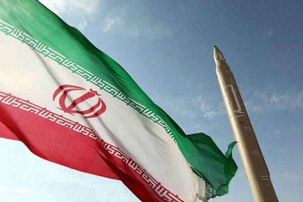 Iranpress: شلیک ۳۰ موشک ایرانی و شنیده شدن صدای انفجارهای شدید در تل‌آویو و قدس