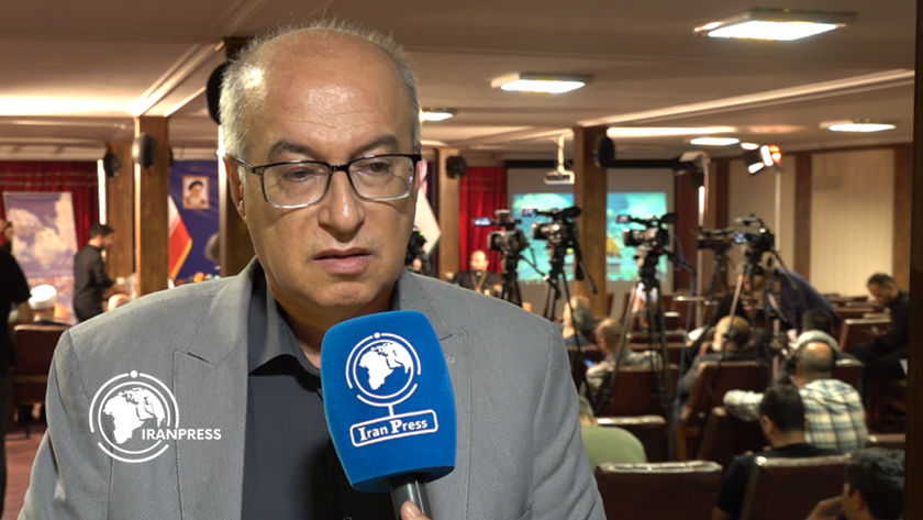 Iranpress: نماینده جامعه کلیمیان: ایران بدون هیچ کمکی در مقابل رژیم صهیونیستی و آمریکا ایستاد