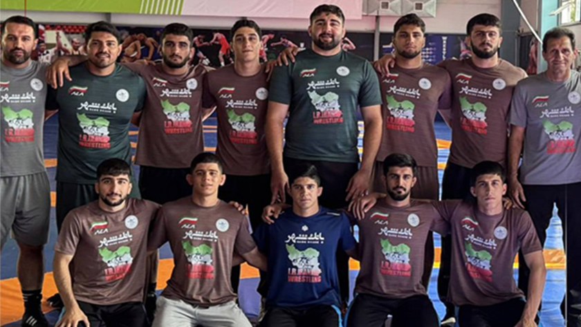 Iranpress: تیم کشتی فرنگی جوانان ایران قهرمان آسیا شد