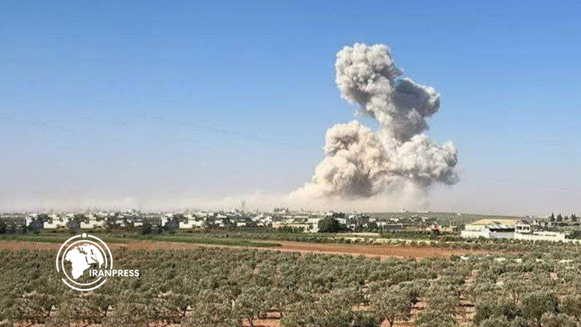 Iranpress: انفجار مهیب در یک پایگاه نظامی در نزدیکی فرودگاه حلب سوریه