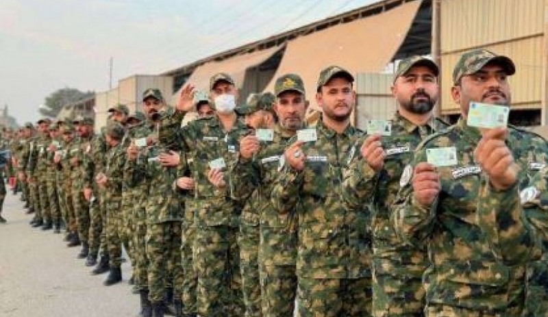 Iranpress: مشارکت ۸۲.۵۲ درصدی نیروهای امنیتی در انتخابات پارلمانی عراق