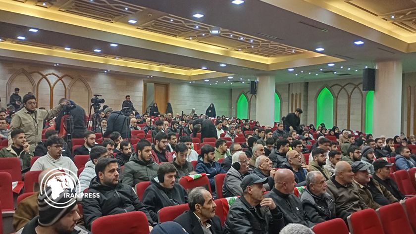 Iranpress: همایش دانشگاهیان لبنانی در حمایت از ایران