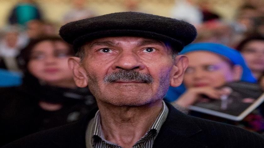 Iranpress: فردوس کاویانی درگذشت