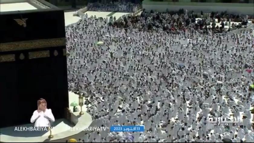 Iranpress: بینید؛ دعای آزادسازی قدس در نماز جمعه مسجدالحرام