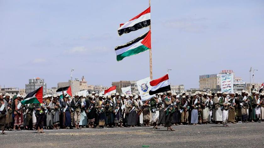 Iranpress:  آموزش ۱۰ هزار نیروی بسیج یمنی تحت عنوان طوفان الاقصی
