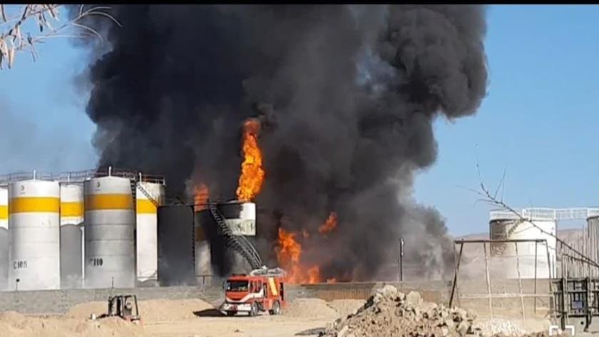ایران پرس:  آتش سوزی در منطقه ویژه اقتصادی بیرجند/ خسارت جانی نداشتیم
