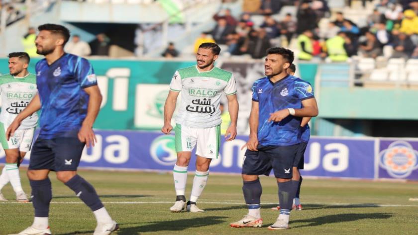 Iranpress: تساوی تیم‌های فوتبال آلومینیوم اراک و ملوان انزلی در هفته پانزدهم لیگ برتر