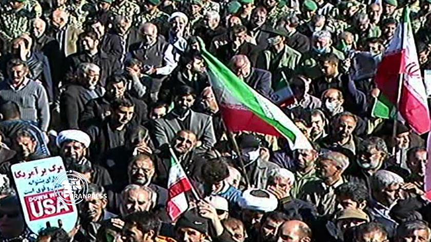 ایران پرس: وداع جانسوز کرمانی‌ها‌ با شهدای انفجار تروریستی‌