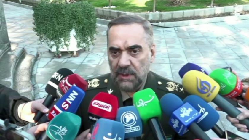 Iranpress: وزیر دفاع: روسیه به حاکمیت و تمامیت ارضی ایران احترام می‌گذارد