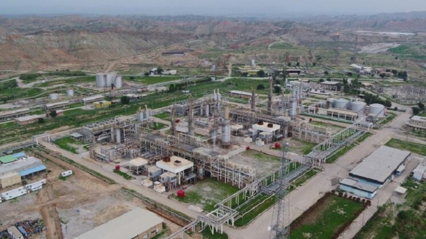 Iranpress: تولید روزانه ۳۰۰ میلیون فوت‌مکعب هیدروژن در ۱۰ پالایشگاه ایران