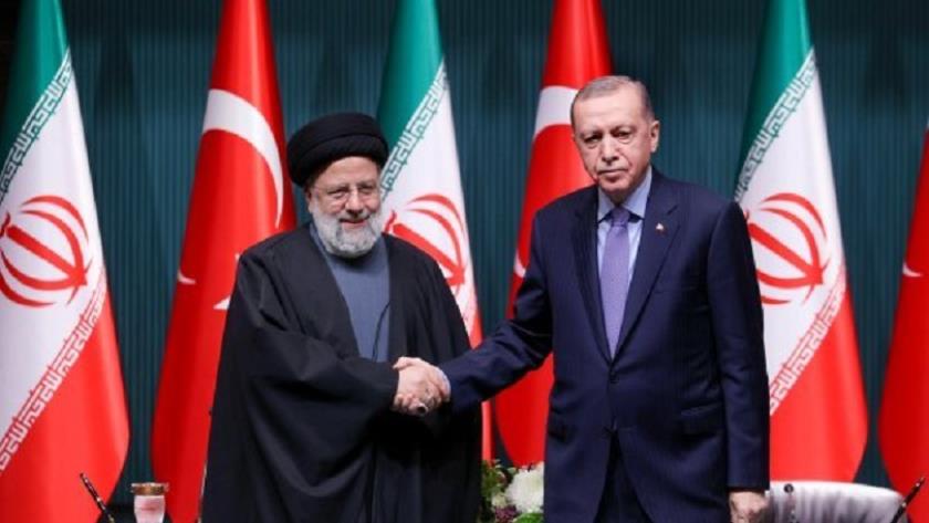 Iranpress: بیانیه مشترک ایران و ترکیه؛ تأکید بر ارتقای حداکثری حجم تجارت و سرمایه‌گذاری متقابل