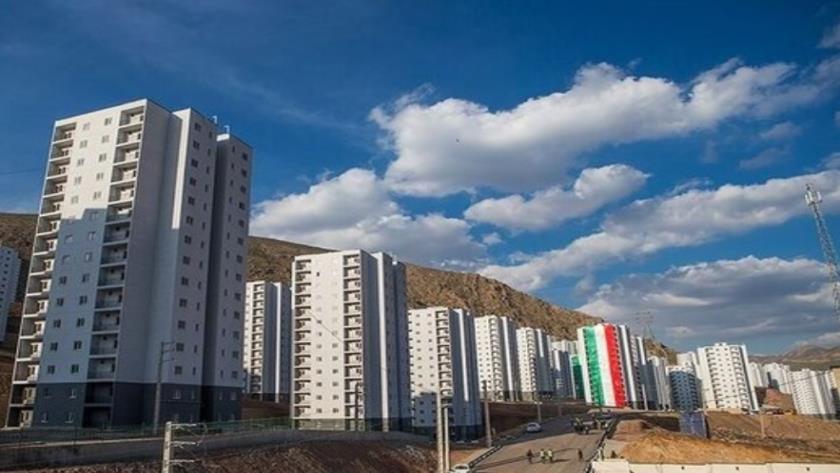 Iranpress: ۲ میلیون و ۴۰ هزار واحد نهضت ملی مسکن در سراسر کشور در حال ساخت است 
