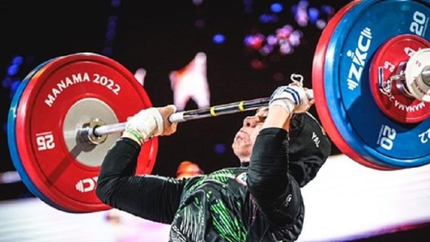 Iranpress: نایب قهرمانی بانوی وزنه بردار ایرانی در رقابتهای قهرمانی آسیا