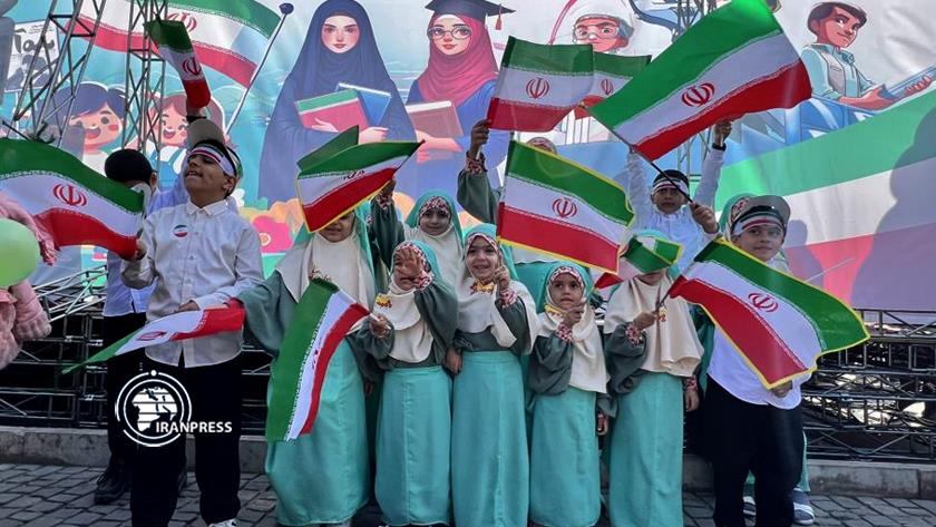 Iranpress: بازتاب چهل وپنجمین جشن انقلاب اسلامی در رسانه‌های جهان