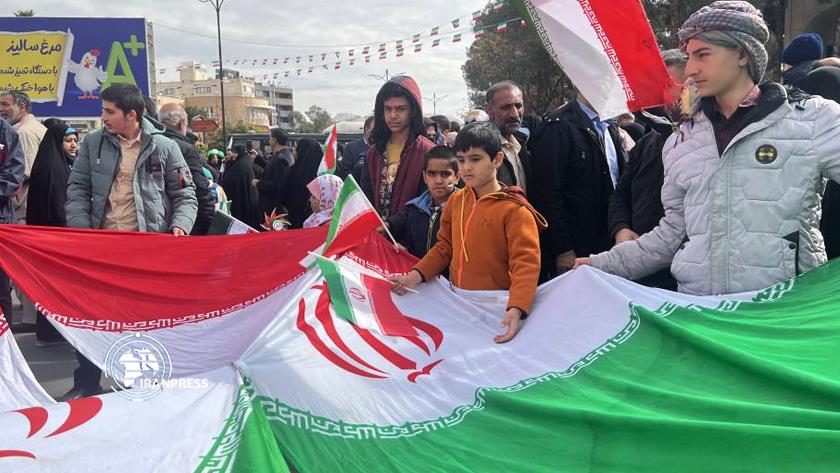 Iranpress: 22 بهمن حضور حماسی ایرانیان و تاکیدبر گفتمان مقاومت