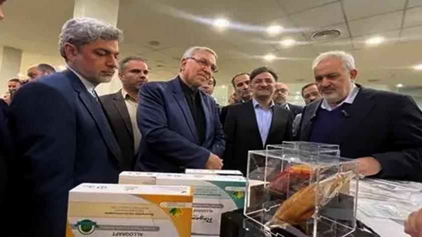 Iranpress: وزیر بهداشت از تجاری سازی بیش از ۷۴۰ محصول خبر داد