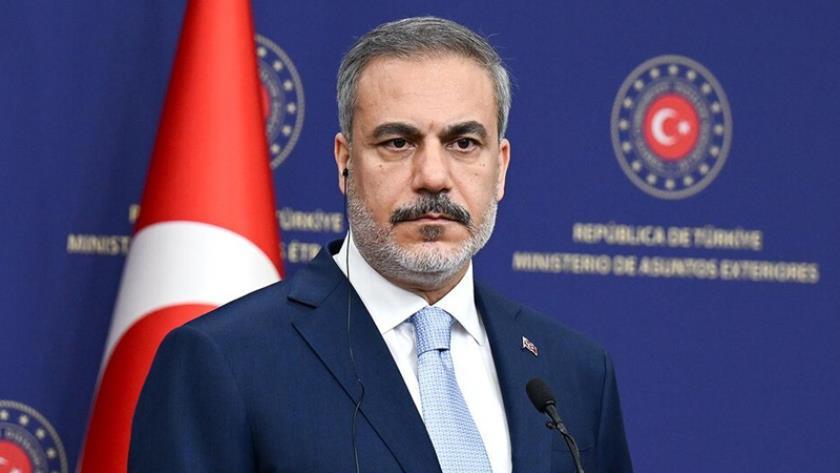 Iranpress: تاکید وزیر خارجه ترکیه بر توسعه روابط با ایران 