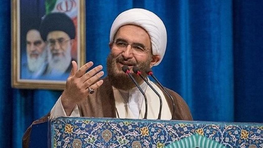 Iranpress: خطیب نماز جمعه تهران: انتخابات آوردگاه بزرگ برای ملت ایران است