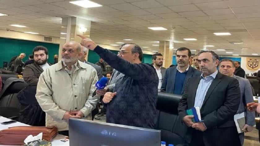 Iranpress: وزیر کشور از مانور آمادگی انتخابات بازدید کرد