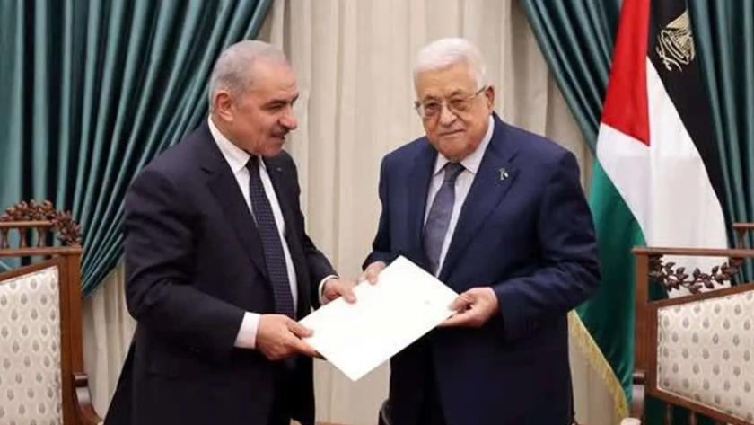Iranpress: موافقت عباس با استعفای دولت خودگردان فلسطین