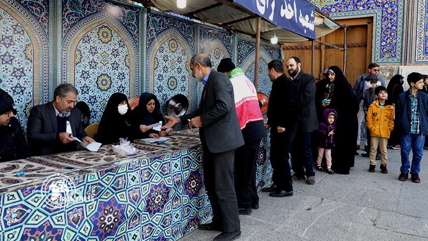 Iranpress: میدان نقش جهان میعادگاه مردم اصفهان در انتخابات 