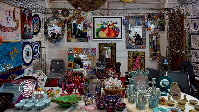 Iranpress: نمایشگاه هفت‌سین شیراز باهدف حفظ سنت‌های نوروزی  