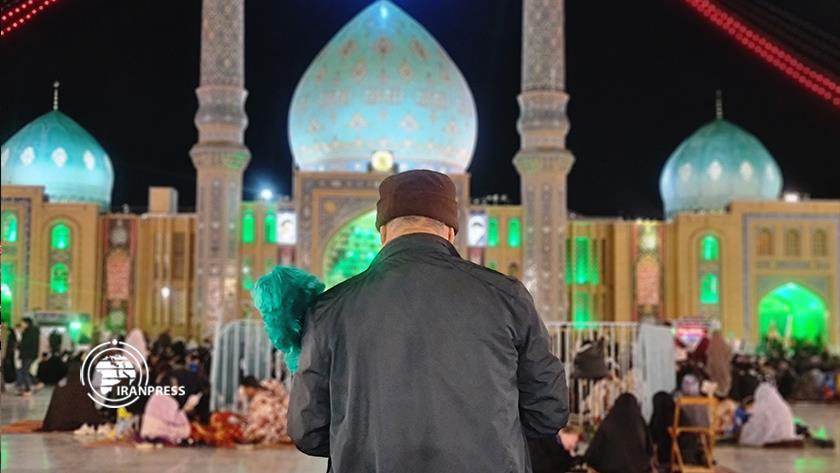 ایران پرس: مراسم باشکوه شب قدر در مسجد جمکران 
