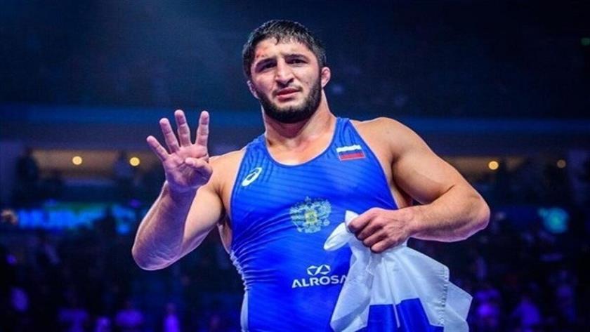 Iranpress: سعدالله یف قربانی جدید دخالت سیاست در ورزش/ تانک روس از حضور در المپیک محروم شد