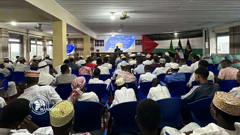 Iranpress: برگزاری همایش قدس، میراث مشترک ادیان الهی در تانزانیا 