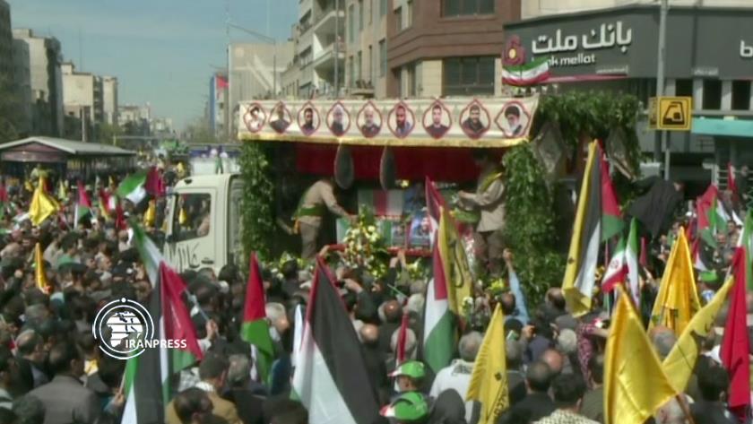 Iranpress: حضور گسترده مردم تهران در راهپیمایی روز جهانی قدس+ ویدئو