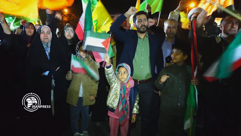 Iranpress: شادی مردم گرگان درپی حمله متقابل ایران به اسرائیل