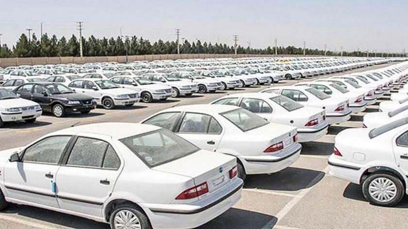 ایران پرس: مقایسه تعداد تولید و کیفیت خودرو دو غول خودرو سازی ایران در 40 سال گذشته
