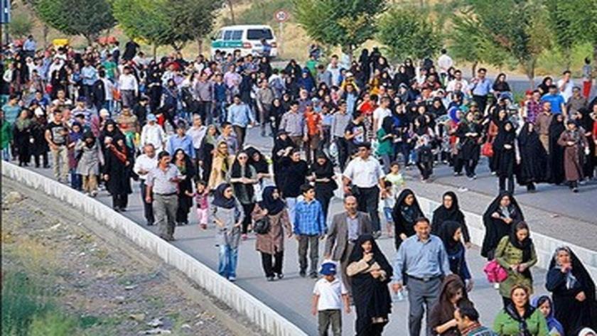 Iranpress: برگزاری همایش پیاده‌روی خانوادگی در ۲۲۱ شهر