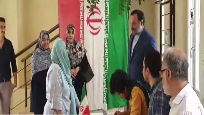 ایران پرس: کنسولگری ایران در میلان میزبان شهروندان برای انتخابات