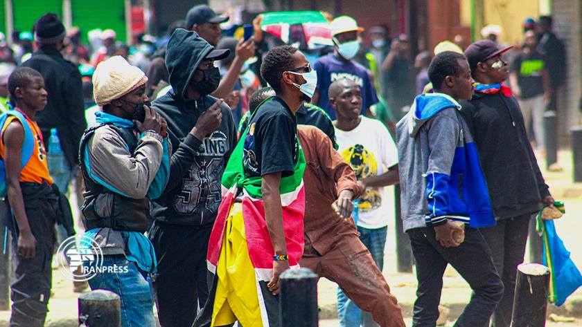 Iranpress: تصاویر ایران‌‌پرس از تظاهرات خشونت‌آمیز در پایتخت کنیا