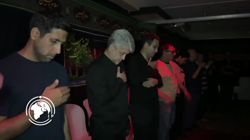 Iranpress: إيرانيون يقيمون مراسم العزاء الحسيني في ماليزيا والفلبين + فيديو