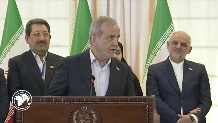 Iranpress: الرئيس بزشكيان: أشكر باكستان على إدانتها الاعتداء الإسرائيلي ضد إيران