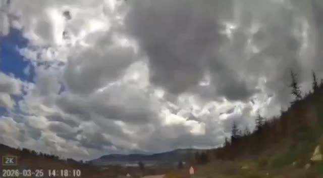 Iranpress: صاروخ من منظومة القبة الحديدية يسقط على الإسرائيليين!