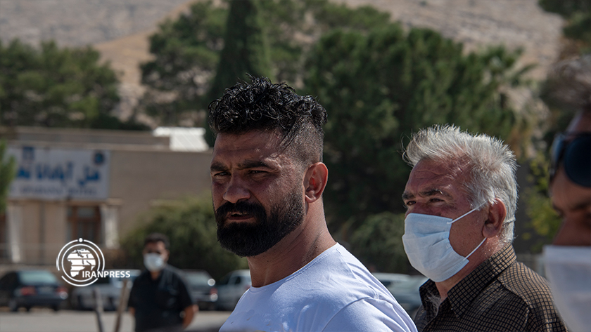 Iranian athlete breaks record of moving trucks/Photo by Tahere Rokhbakhsh