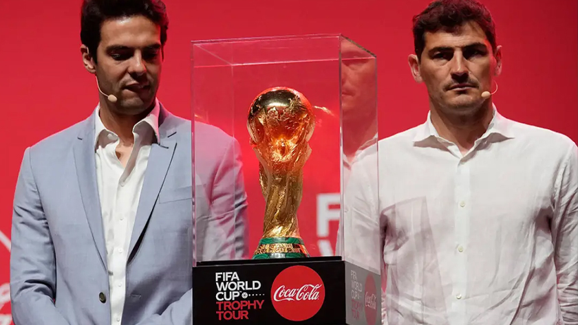 Iran displays FIFA World Cup trophy for 1st time