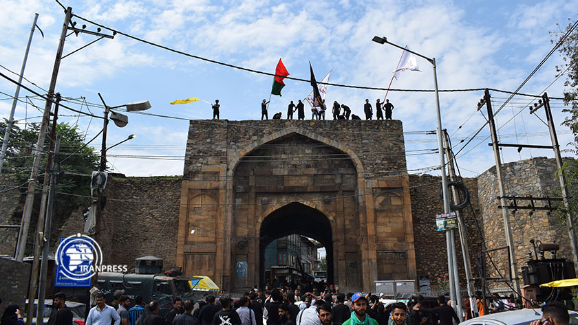 Kashmir Muharram mourning processions / Photo by Abid Mokhtar