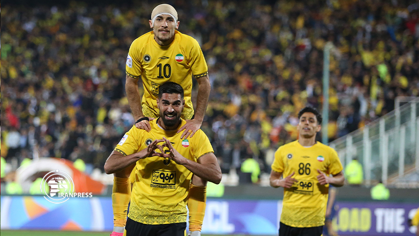 Iran's Mobarakeh Sepahan football team vs Uzbekistan's Olmaliq football  team in pics