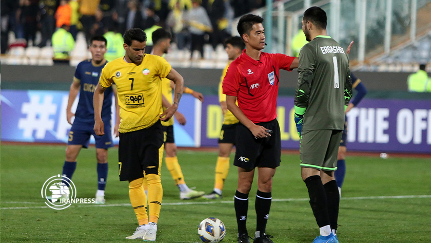 Iran's Mobarakeh Sepahan football team vs Uzbekistan's Olmaliq football  team in pics