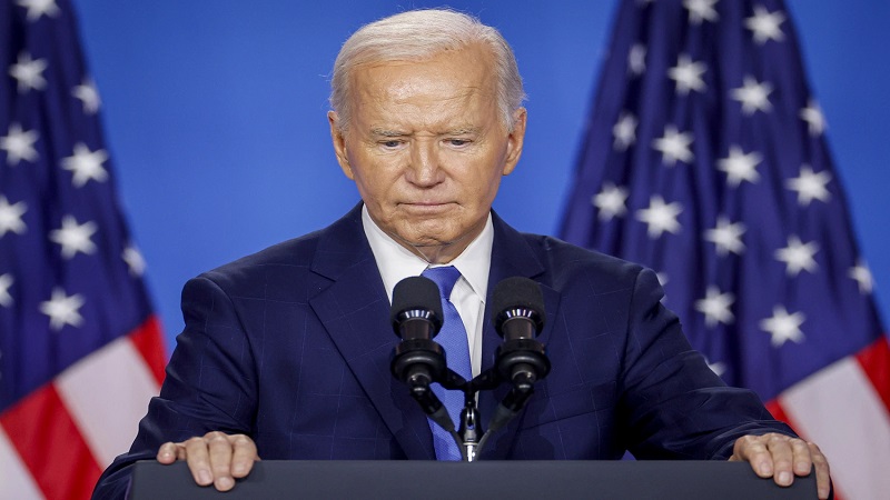 Poll: US People Say Biden Should Resign