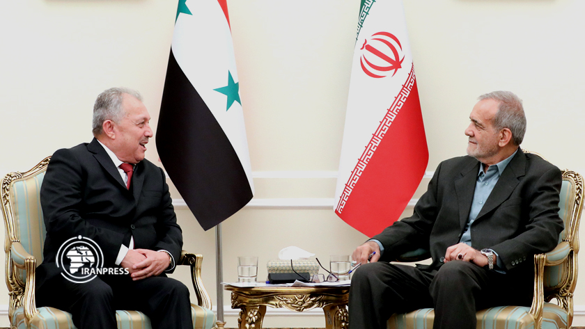 President Pezeshkian Meets Syrian PM Hussein Arnous