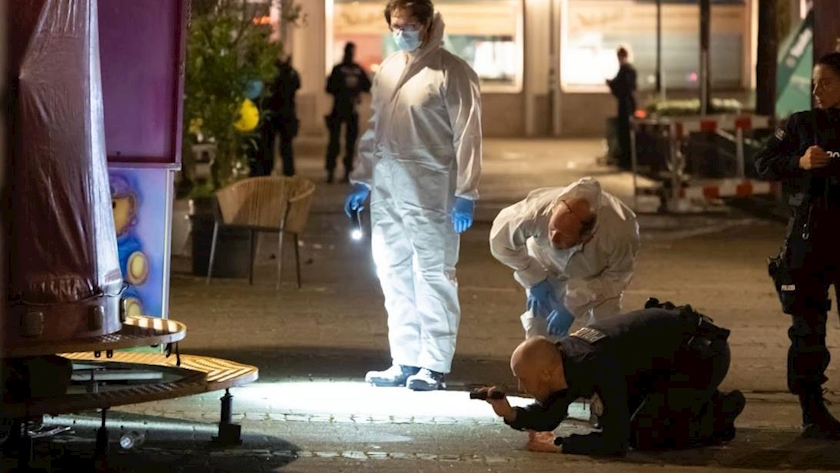 Manhunt in Germany for Unknown Knife Attacker